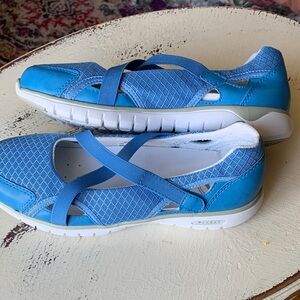 Propet Women's Blue Cross-Strap Sneakers